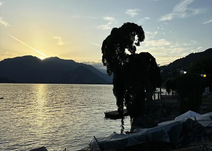 Residenza Pesce D'oro 아파트호텔 베르바니아